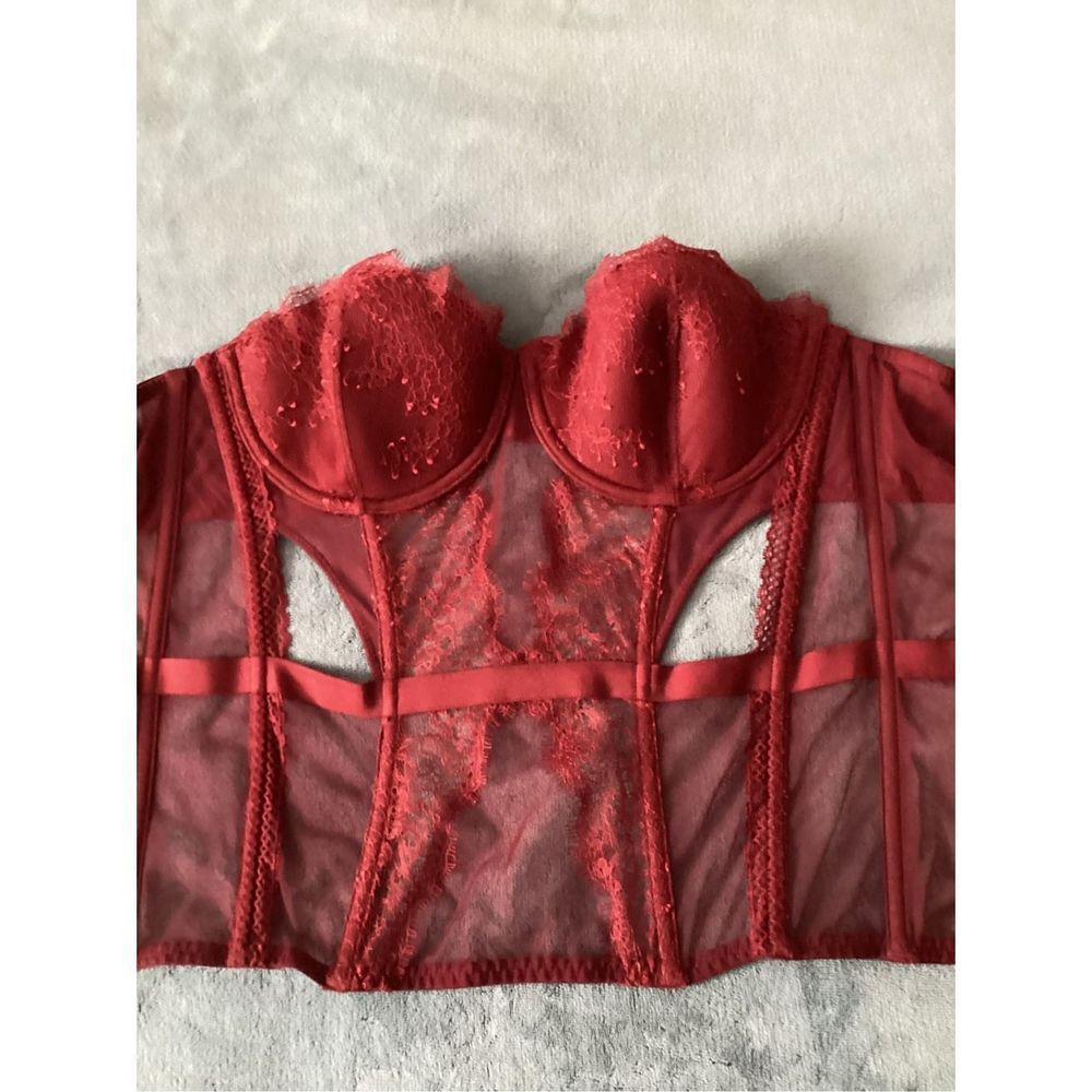 Victoria Secret Corset - Picture 10 of 13
